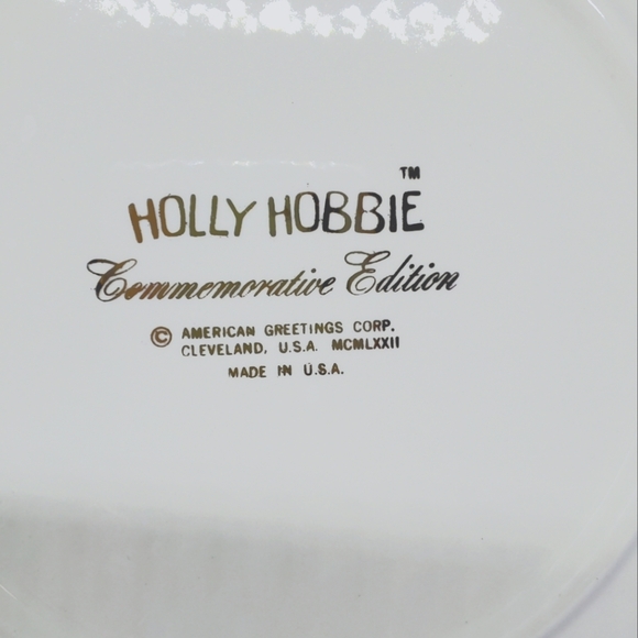 Vtg Christmas 10" Porcelain Plate Commemorative Edition 1972 Holly Hobbie USA - Picture 10 of 10